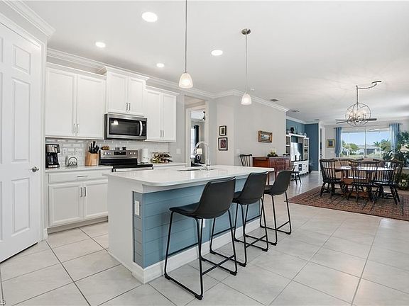 2nd image of 28378 Captiva Shell LOOP