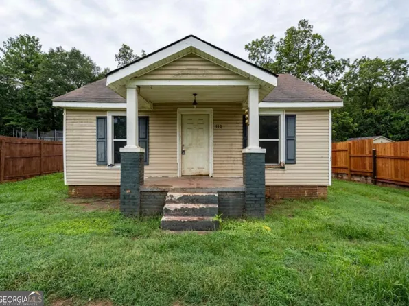 110 Elizabeth St, Griffin, GA 30223