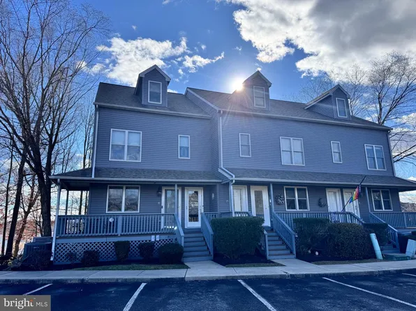 80 NE Isles Dr, North East, MD 21901