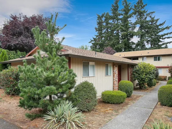 Evergreen Gardens, 19201-19213 SE Yamhill St, Portland, OR 97233