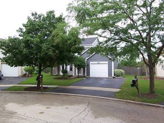 1st image of 855 Newbury Ct
