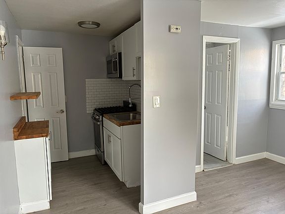 2nd image of 275 Colorado Ave APT B