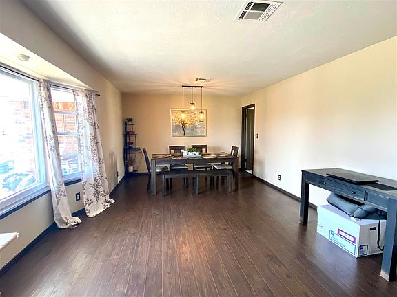 3rd image of 2216 Canary Dr