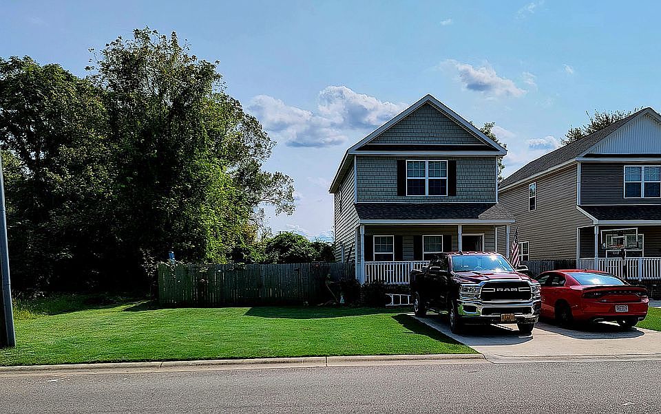 1st image of 513 Mason Ave