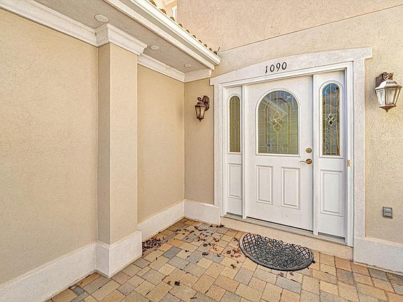4th image of 1090 La Casa Ct