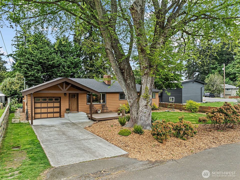 1st image of 8629 223rd Street SW