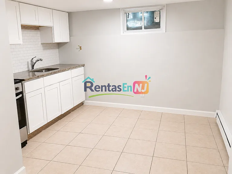 51 Cortland St #B1 — Photo 4