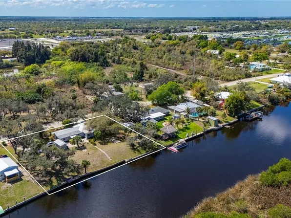 7754 Riverside Dr, Punta Gorda, FL 33982