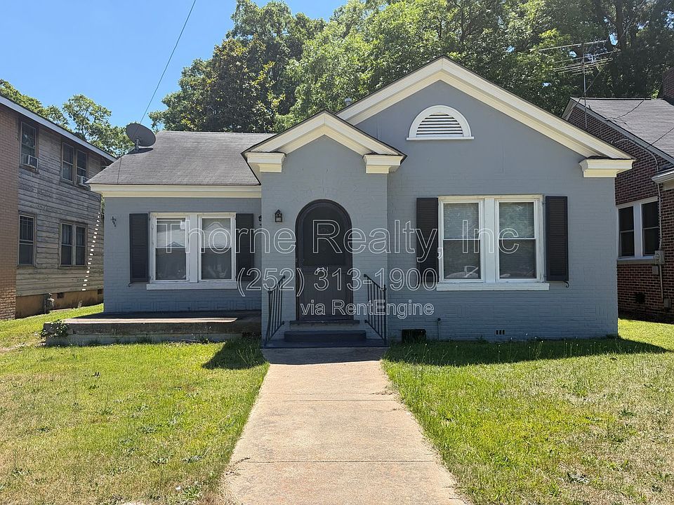 1st image of 821 Marigold St