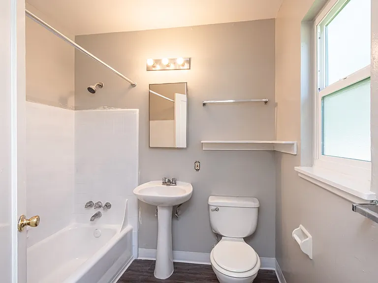 Affordable Living in the Heart of Sacramento! — Photo 29