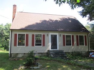 15 Fox Hunt Rd, Shelton, CT 06484