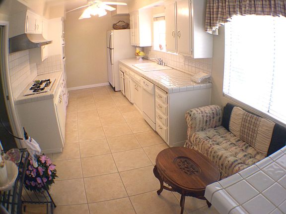 5th image of 23819 Califa St