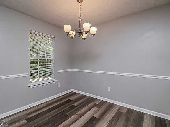 4th image of 460 Mountainview Dr