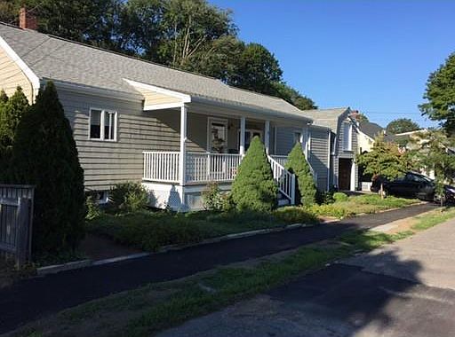 1st image of 8 Woodbury Dr