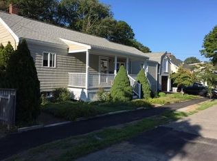 8 Woodbury Dr, Beverly, MA 01915
