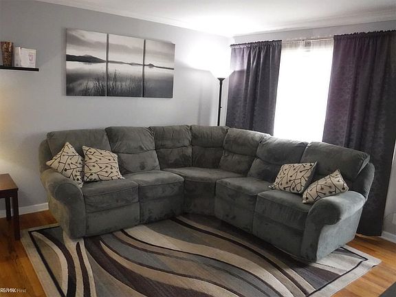 2nd image of 28739 Floral St