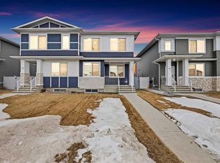 136 W Chelsea Dr, Chestermere, AB T1X1Z3