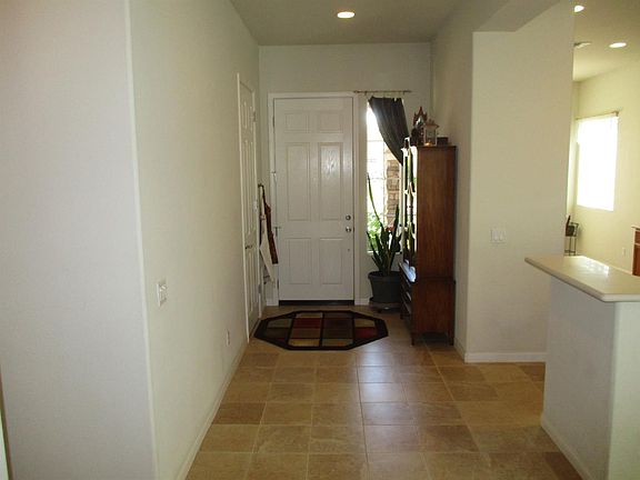 3rd image of 10254 Wilmington Ln