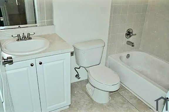 2nd image of 625 NW 4th Ave