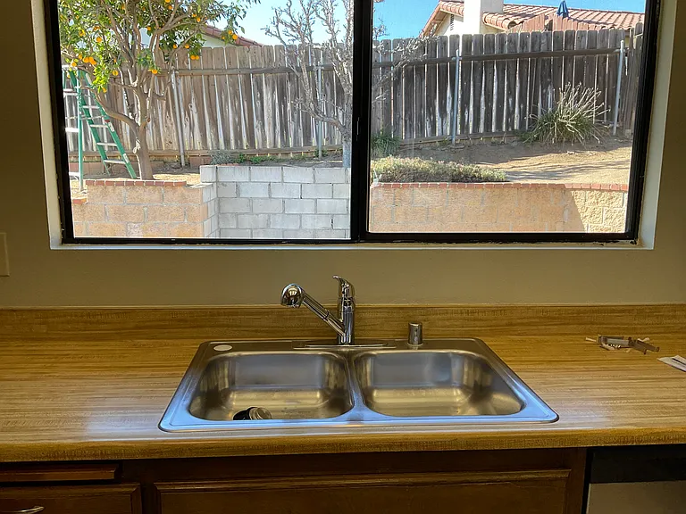 723 Sutton Hill Pl — Photo 15