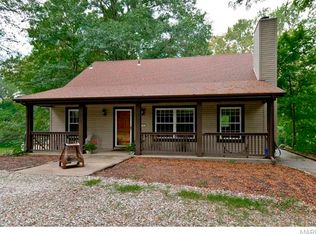 7 Jamestown Acres Ln, Florissant, MO 63034