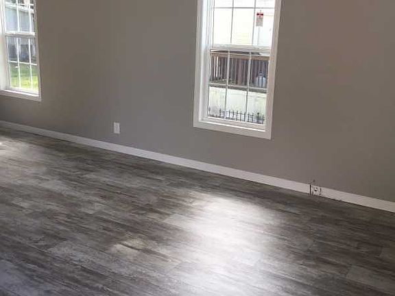 5th image of 4747 E Bluegrass Dr