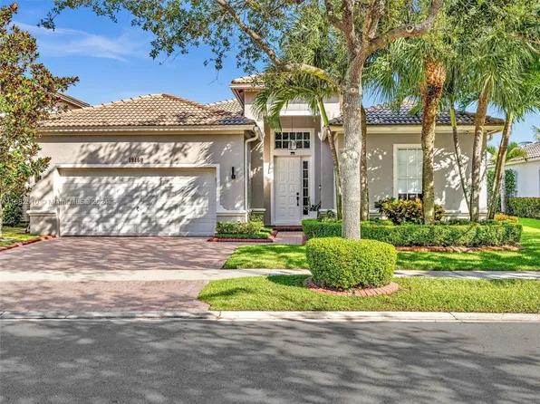19469 S Whitewater Ave, Weston, FL 33332