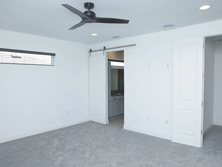 18955 Planetree St — Photo 32