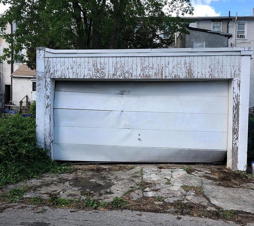 2nd image of 224 Minor St