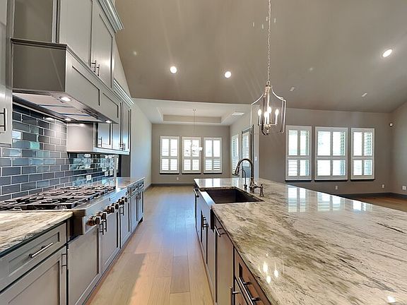 4th image of 1930 Inwood Ln