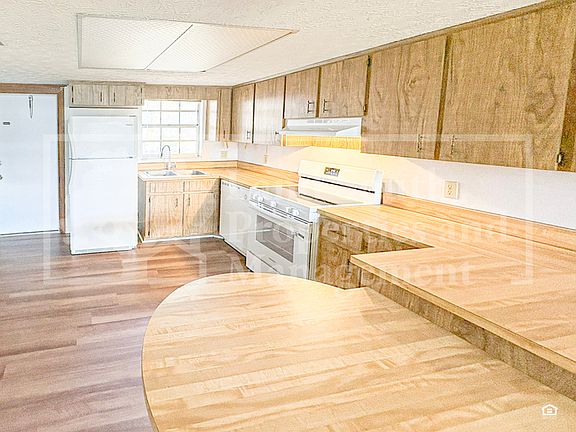 5th image of 715 W Daughtery Rd