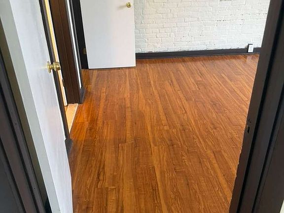 4th image of 16 Walling Ave #Gg204