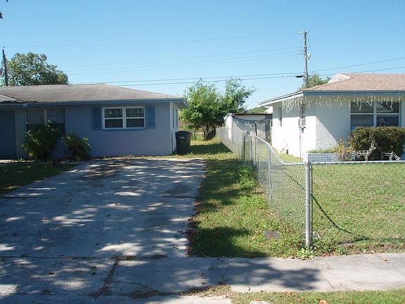 Driveway front right