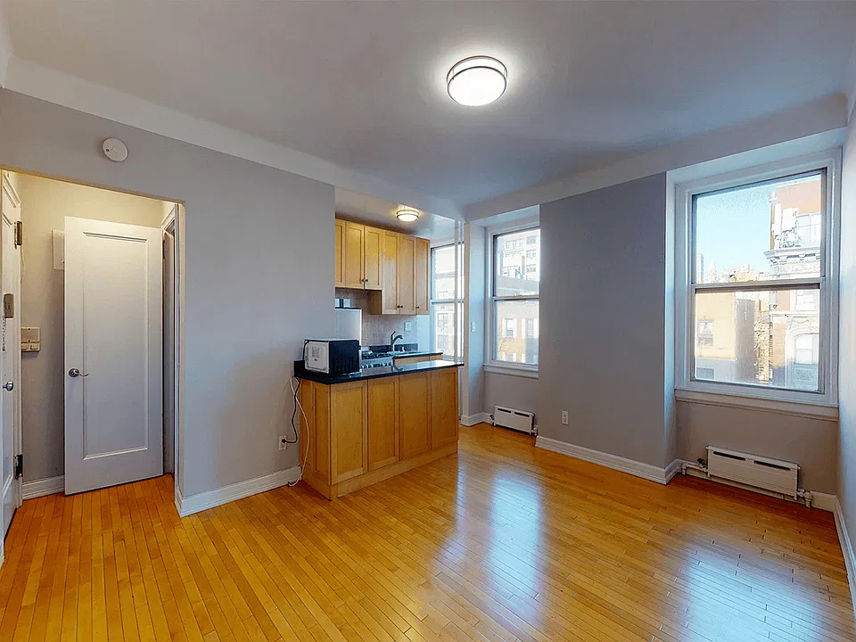 223 2nd Ave #5F
