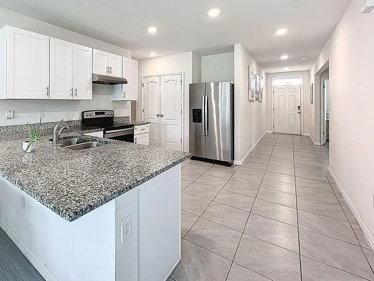 3310 Summerdale Way — Photo 10