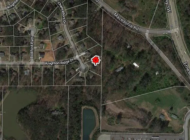 3444 Chancellors Dr photo 1