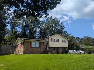 1900 Plantation Dr SE, Cleveland, TN 37323