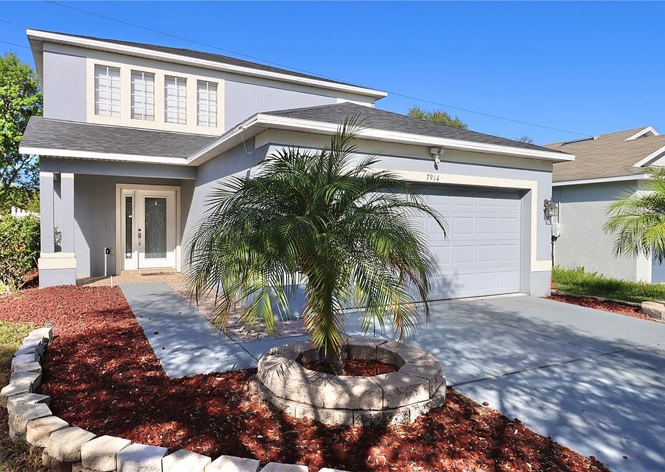 1st image of 7914 Carriage Pointe Dr