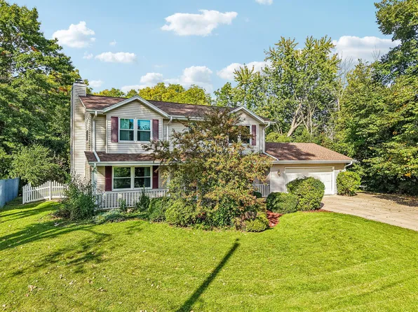 28604 Burma Ln, Waterford, WI 53185