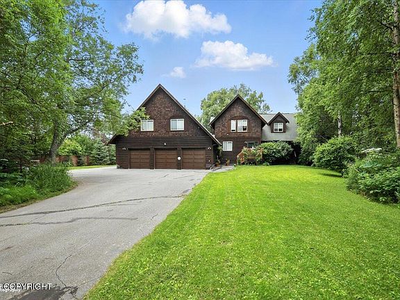 3rd image of 6631 E Wolf Lake Dr