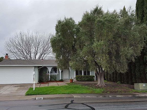 2nd image of 1530 Ventura Dr