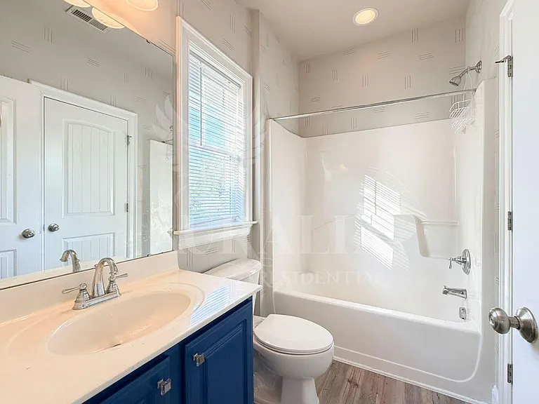 7754 Acc Blvd — Photo 26