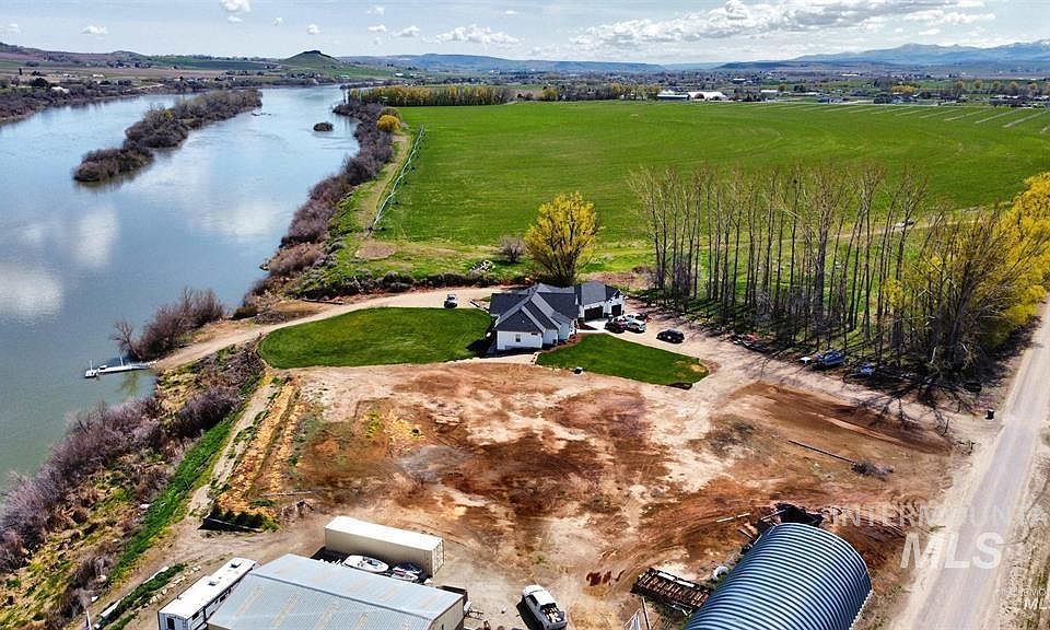 1st image of Edison Rd