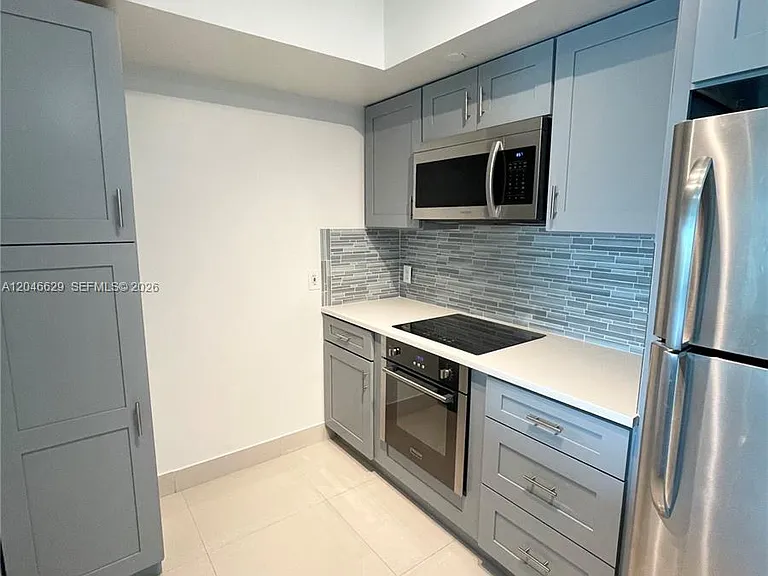 1723 SW 2nd Ave #801 — Photo 1
