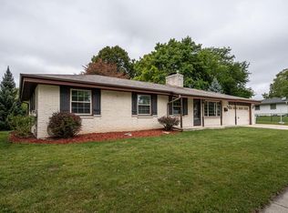 6909 N 86th St, Milwaukee, WI 53224