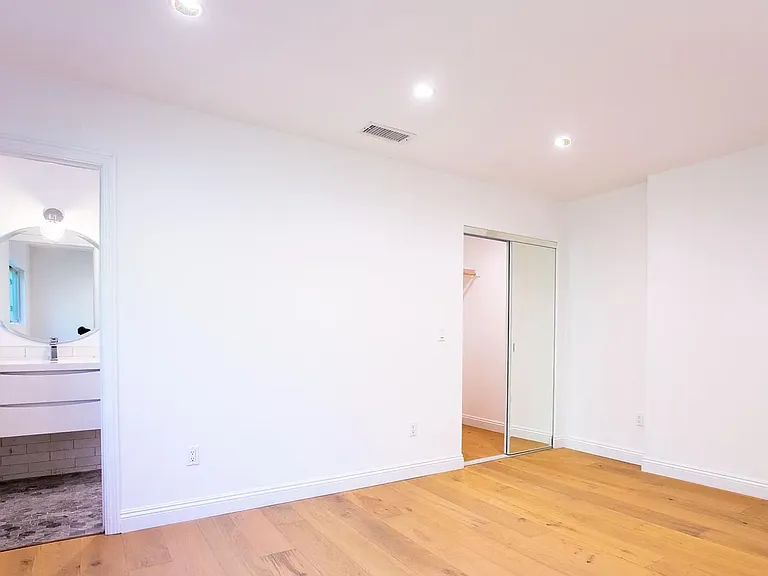 652 Vernon Ave #2 — Photo 9