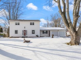 25 Evergreen Dr, Rochester, NY 14624