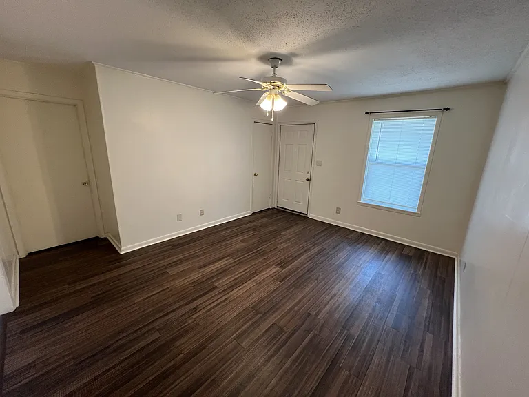 216 Wedgewood St #1 — Photo 8