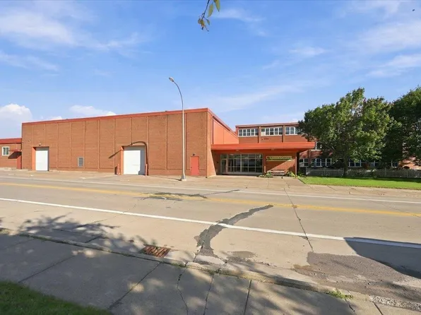 35 2nd St #20, Proctor, MN 55810
