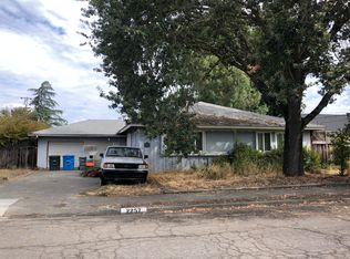 2257 Yucca St, Santa Rosa, CA 95405